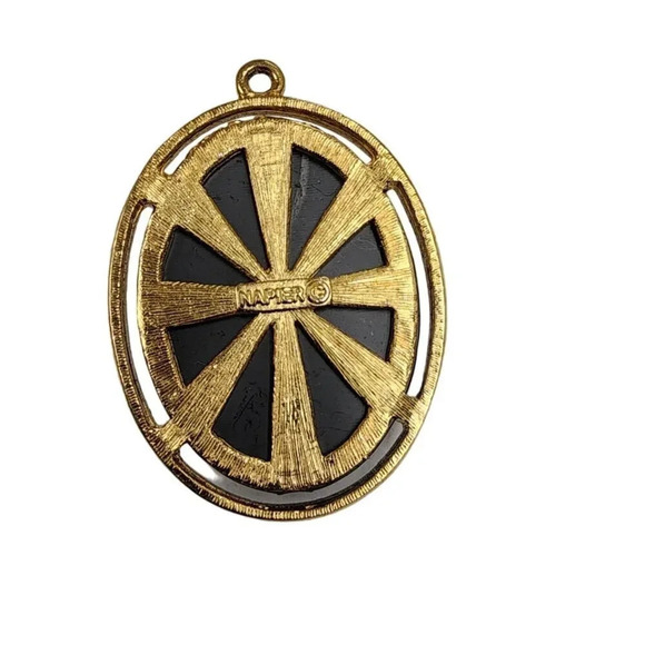 Vintage Napier Black White Resin Cameo Pendant Gold Tone - Picture 2 of 2